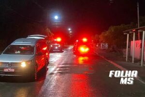 Polícia e perícia estiveram no local do crime