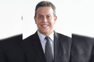 Ministro sofre acidente de carro após sair de Campo Grande para Brasília