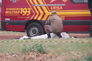 Motociclista morre após ser atingido por caminhão e atropelado por carro na BR-163