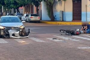 Motociclista fica ferido em acidente com carro em Aquidauana 