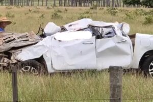 Caminhonete capota e uma pessoa morre na BR-060, entre Paraíso das Águas e Camapuã