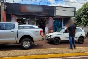 Motorista bêbado vai preso após bater em caminhonete do MPMS em Rio Brilhante