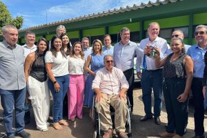 Soraya e Riedel participam da entrega de veículos e posse de concursados da IAGRO