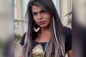 Travesti da foto é Pamela Mirella, queimada pelas rivais na Vila Carvalho