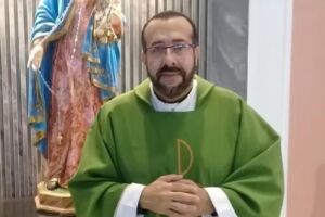 Padre condenado por estuprar jovem é preso em Goiás 