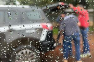 Passageiro é preso por ameaçar e importunar sexualmente motorista de app