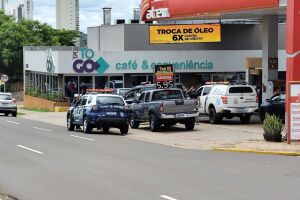 Idosa fica em estado grave ao ser atropelada em saída de academia na Avenida Mato Grosso