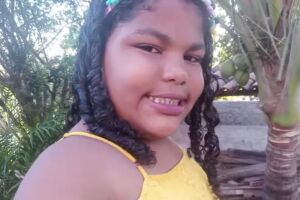 Brenda Sophia Melo de Santana estava com a língua coberta por um material esbranquiçado