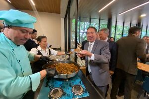 Presidente inaugurou refeitório da Assembleia 