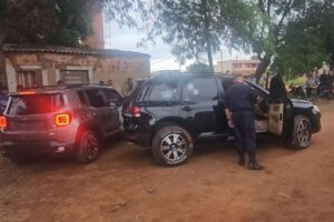 Dupla é atacada com tiros de fuzil após deixar presídio na fronteira