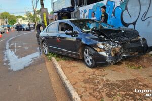 Com o impacto, ambos os veículos foram projetados para a contramão