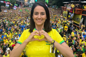 Gianni Nogueira é única de MS convidada por Bolsonaro a discursar em ato pró-anistia na Paulista