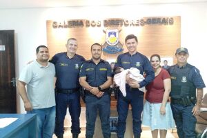 Guardas salvam a vida de bebê que engasgou com própria saliva em Dourados