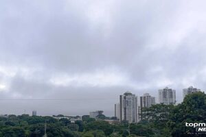 Céu nublado deu um toque de 'friozinho' em Campo Grande