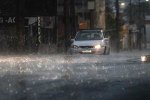 Chuvarada continua: Inmet coloca todos os municípios de MS em alerta de tempestade