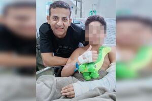 Sobrevivente de acidente com morte da mãe e dos irmãos, menino recebe alta em Campo Grande