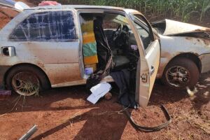 Mulher capota carro e morre na BR-463