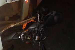 Motociclista fica gravemente ferido após ser fechado por ônibus em Três Lagoas 