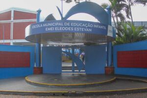Problema crônico, pais sonham com ampliação do horário de recebimento de crianças nas escolas