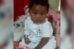 Mãe que matou bebê para tirar 'chip da besta' é condenada a 6 anos em Campo Grande