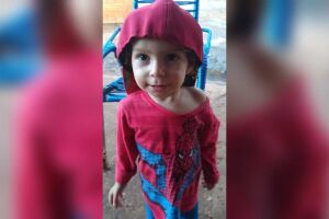 Bebê de 1 ano aguarda há 8 meses por exames para cirurgia de hérnia em Campo Grande