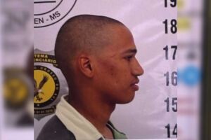 Homem agride ex-namorada e sogro, tenta esfaquear policiais e acaba baleado no Indubrasil (vídeo)