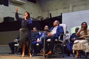 Adriane nomeou dezenas de pastores da própria igreja 