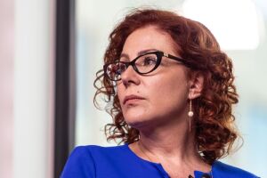 Por decisão de Moraes, redes sociais suspendem perfis de Zambelli