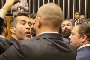 Confusão foi apartada pela Polícia Legislativa 