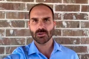 Eduardo critica isentões por medo do STF 