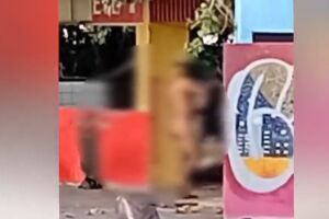 Peladão e tranquilão, morador de rua toma banho ao ar livre na Praça dos Imigrantes (vídeo)