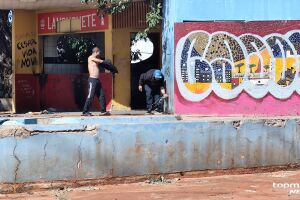 Relatos de violência, mau cheiro e insegurança são constantes