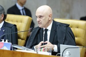 Moraes diz que julgamento de Bolsonaro segue e sanções de Trump serão ignoradas (vídeo)