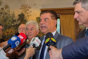 Nelsinho condena abuso de autoridade 