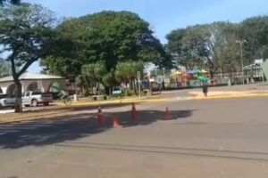 Criança de 4 anos morre atropelada por caminhonete no centro de Caarapó (vídeo)