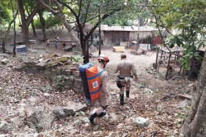 A vítima foi socorrida e levada para uma unidade de saúde