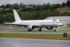 Avião militar dos EUA que pousou no Brasil trazia diplomatas, diz PF