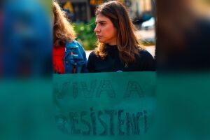 Camila torce para Bolsonaro ser condenado 