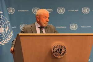 Lula diz que volta satisfeito ao Brasil 