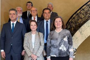 Senadora lamenta ações de Lula e Eduardo Bolsonaro 