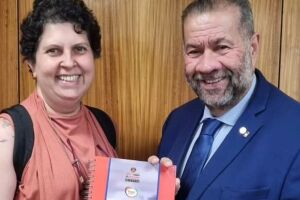 Pessoas ligadas a Lupi foram alvos da PF 