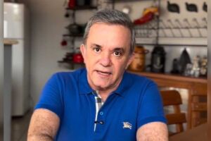 O anúncio foi feito nesta sexta-feira pelo deputado através das redes sociais