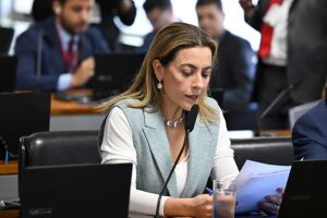 Soraya relata projetos que ampliam punições por misoginia e violência patrimonial contra mulheres