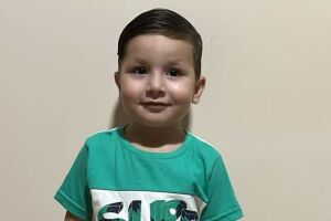M&atilde;e espera h&aacute; dois meses por neuro e teme atraso no desenvolvimento do filho autista