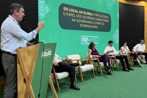 O governador participou de painéis nesta quarta
