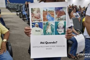 Manifesta&ccedil;&atilde;o das fam&iacute;lias que perderam seus beb&ecirc;s na maternidade C&acirc;ndido Mariano