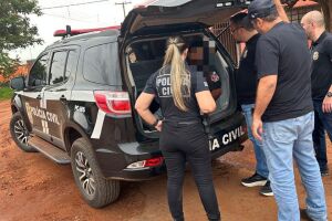 Depois de queimar 70% do corpo da esposa adolescente, marido prometeu voltar para matá-la