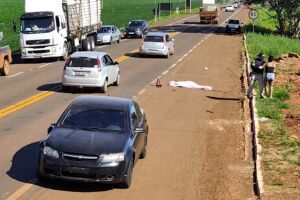 Adolescente morre atropelado na BR-376, em Dourados