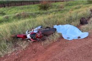 Motociclista morre em acidente envolvendo caminhão-tanque e carreta na MS-141