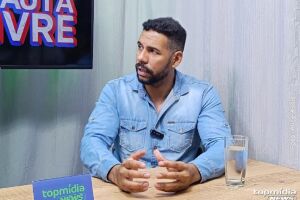 Professor denuncia tortura da Guarda 